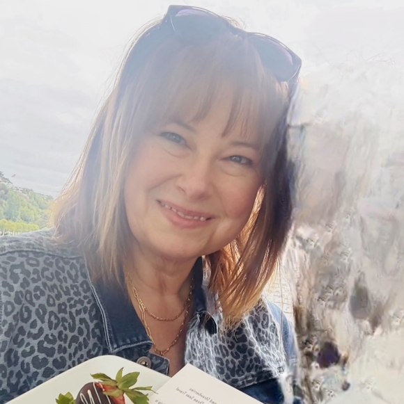 Preloved Bags - Picture 1 of 1